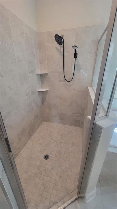 For Rent: $2,400 (4 beds, 3 baths, 2658 Square Feet)