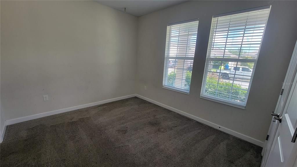 For Rent: $2,400 (4 beds, 3 baths, 2658 Square Feet)