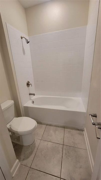 For Rent: $2,400 (4 beds, 3 baths, 2658 Square Feet)