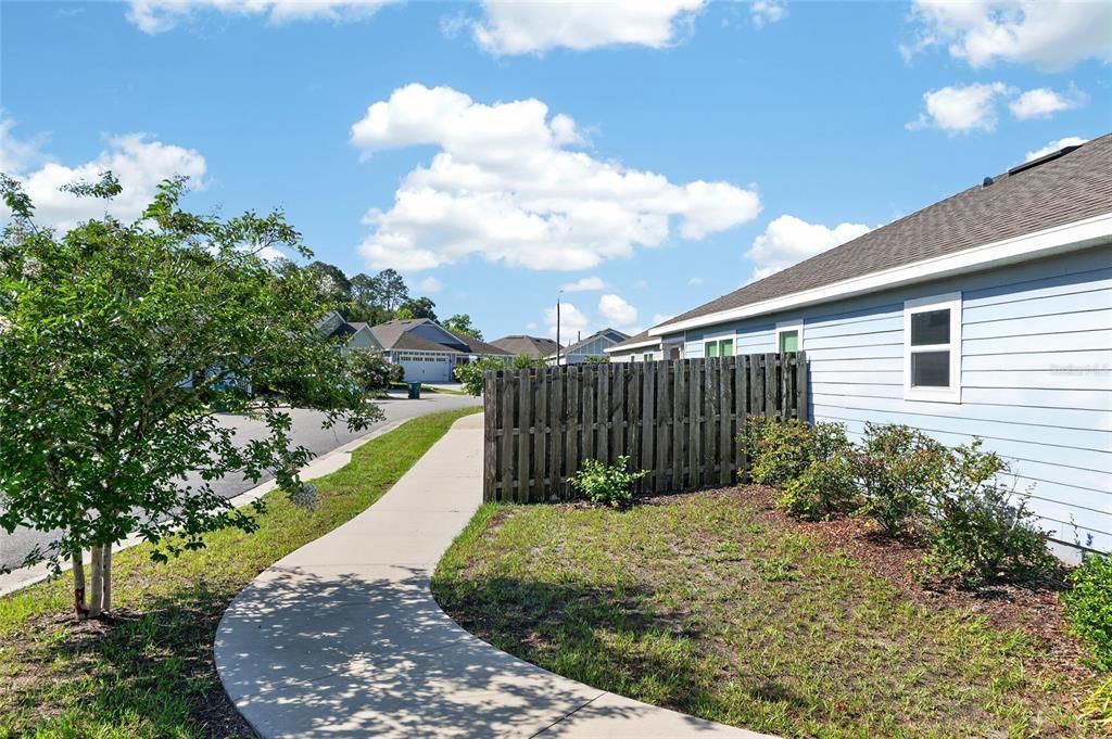 For Sale: $269,000 (3 beds, 2 baths, 1310 Square Feet)