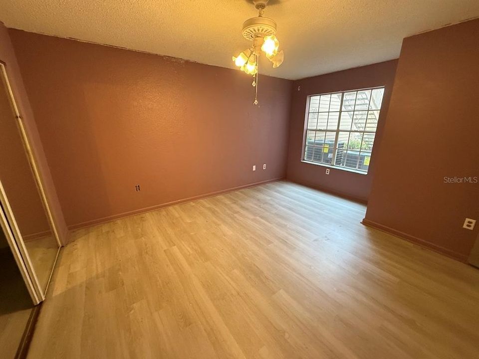 En Venta: $169,900 (2 camas, 2 baños, 1044 Pies cuadrados)
