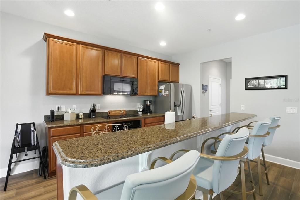 En Venta: $337,000 (3 camas, 2 baños, 2059 Pies cuadrados)