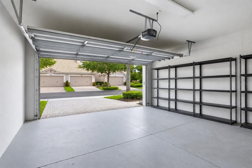 En Venta: $337,000 (3 camas, 2 baños, 2059 Pies cuadrados)