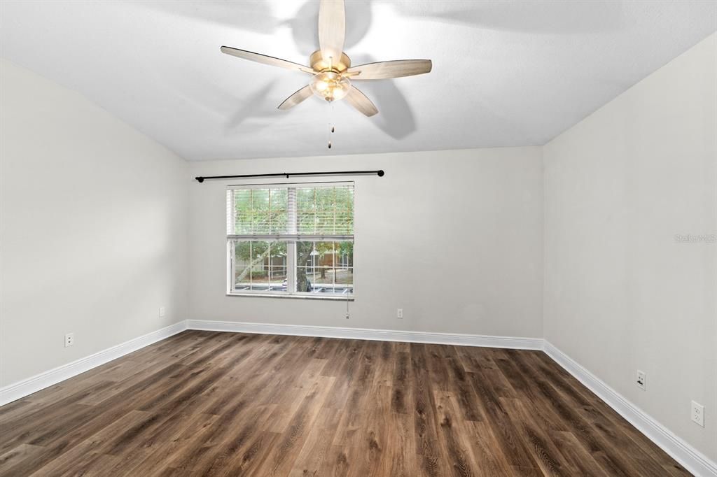 For Sale: $249,900 (2 beds, 2 baths, 1248 Square Feet)