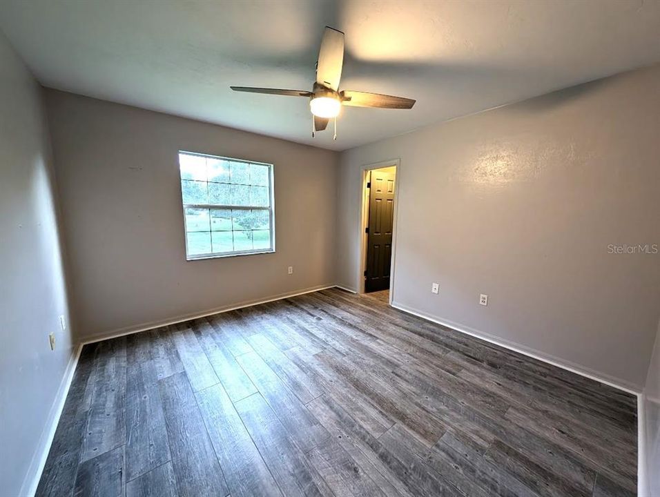 En Venta: $485,000 (4 camas, 2 baños, 2418 Pies cuadrados)
