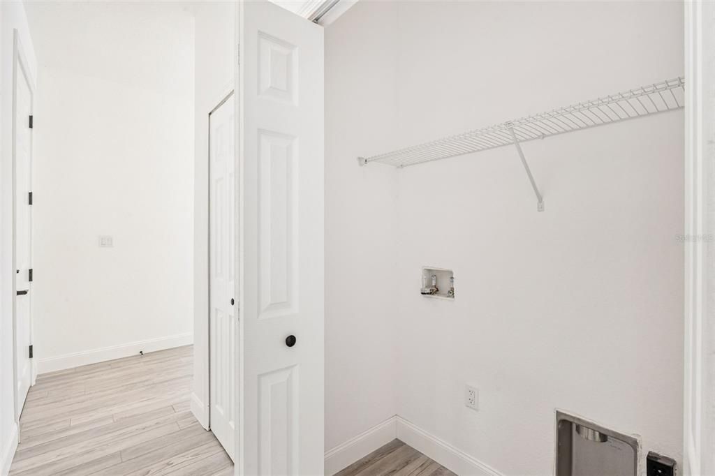 На продажу: $429,000 (4 спален, 2 ванн, 1491 Квадратных фут)