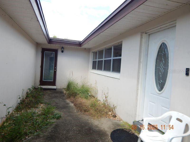 Activo con contrato: $139,900 (4 camas, 2 baños, 2239 Pies cuadrados)
