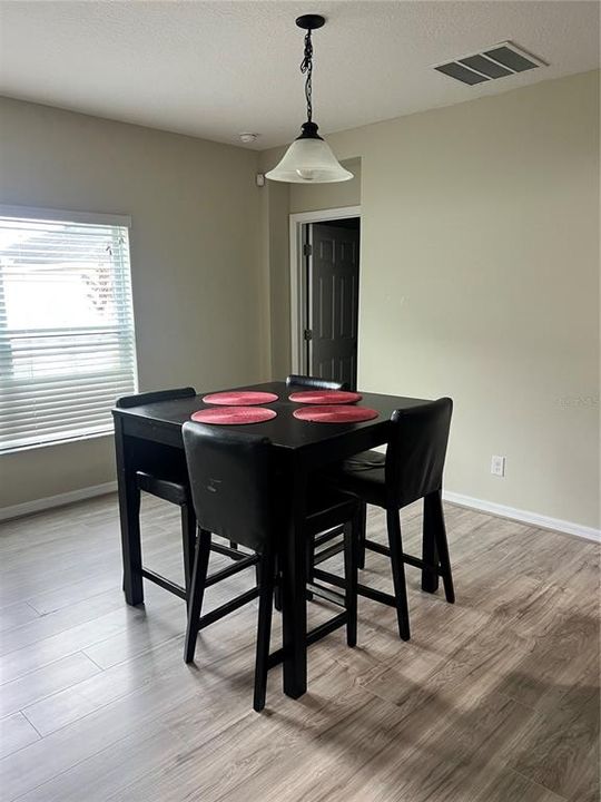 En Venta: $314,468 (3 camas, 2 baños, 1680 Pies cuadrados)