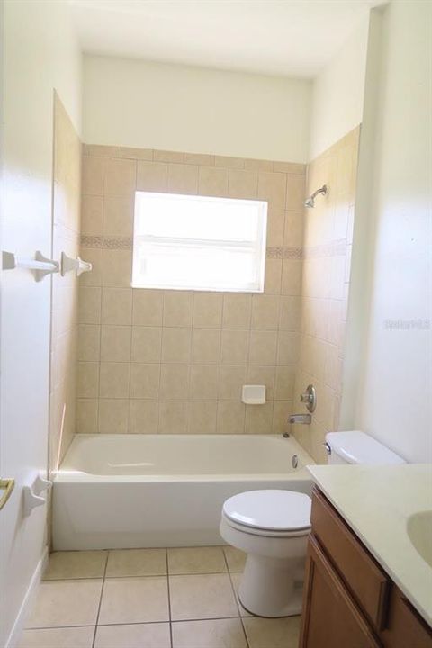 В аренду: $2,195 (4 спален, 3 ванн, 2221 Квадратных фут)