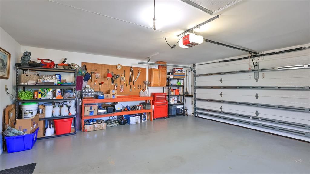 For Sale: $365,000 (3 beds, 2 baths, 1593 Square Feet)