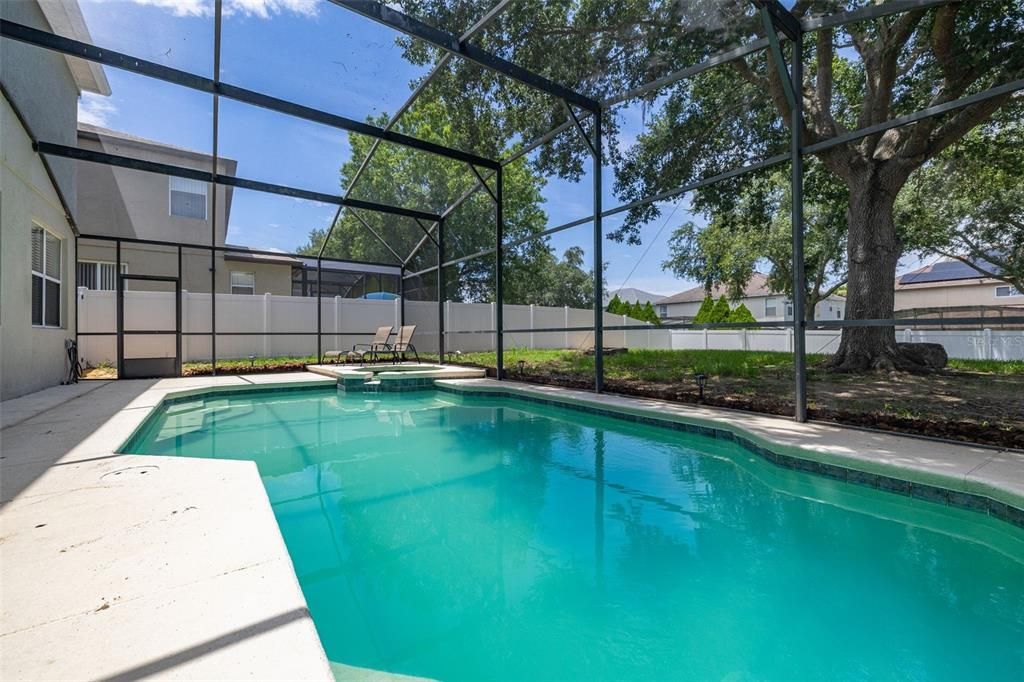For Sale: $479,000 (4 beds, 3 baths, 2571 Square Feet)