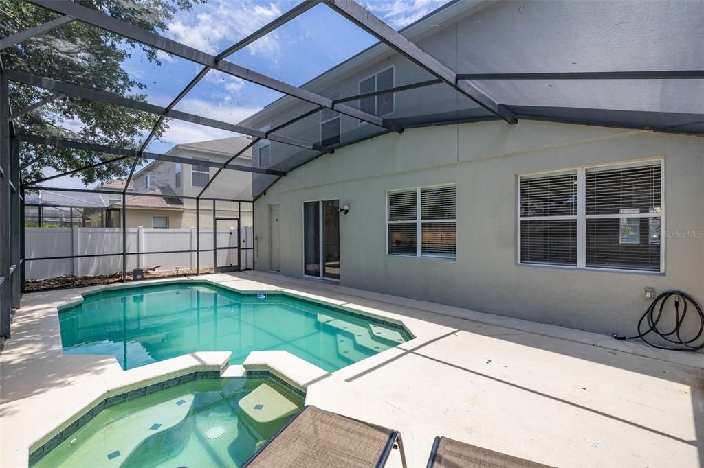 For Sale: $479,000 (4 beds, 3 baths, 2571 Square Feet)