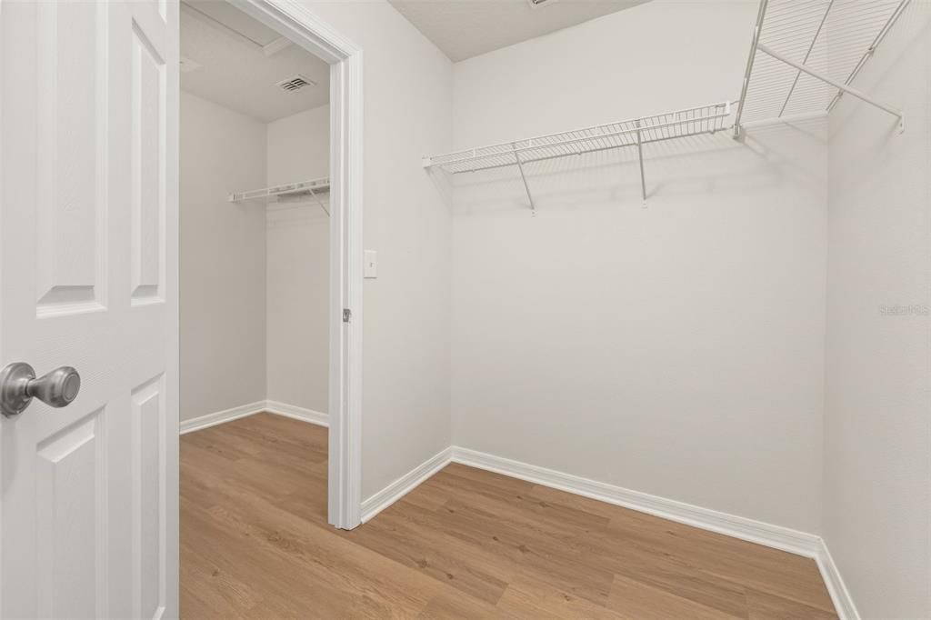 For Sale: $479,000 (4 beds, 3 baths, 2571 Square Feet)