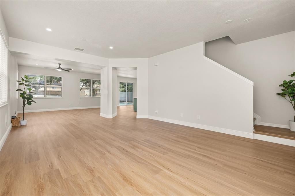For Sale: $479,000 (4 beds, 3 baths, 2571 Square Feet)
