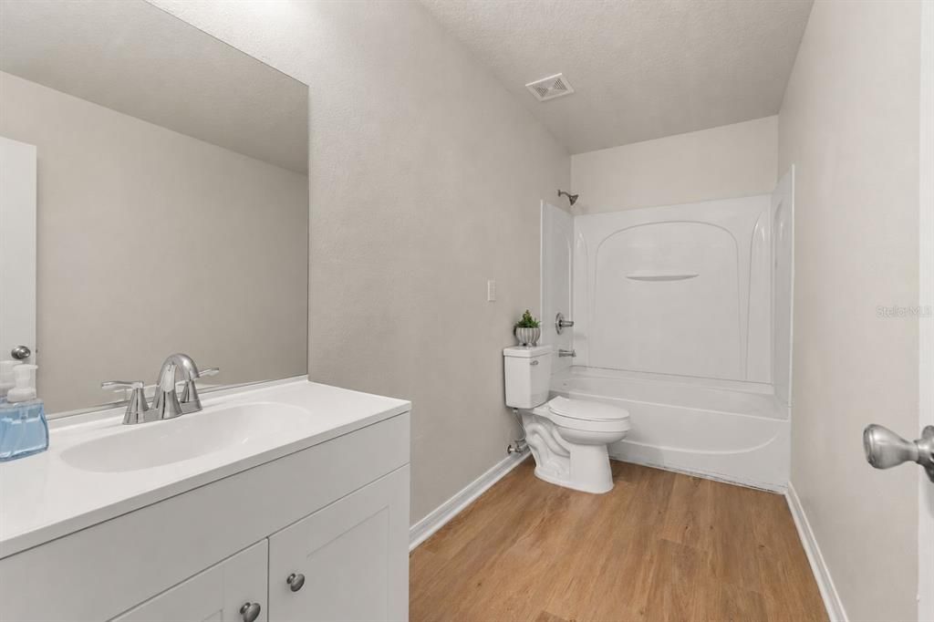 For Sale: $479,000 (4 beds, 3 baths, 2571 Square Feet)