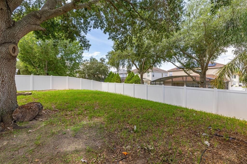 For Sale: $479,000 (4 beds, 3 baths, 2571 Square Feet)