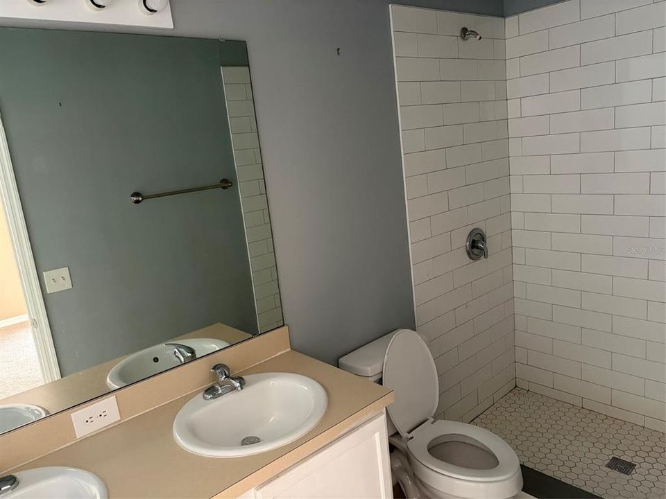 На продажу: $267,950 (3 спален, 3 ванн, 1503 Квадратных фут)