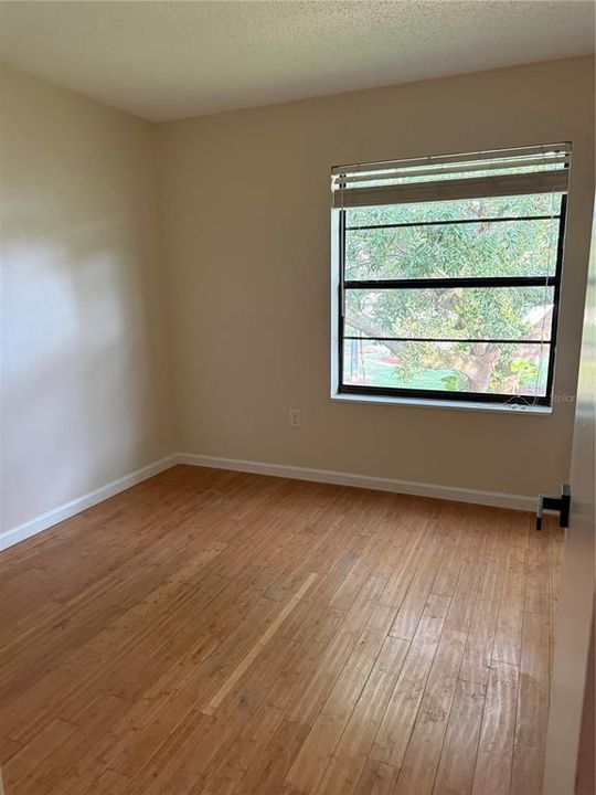 For Rent: $1,600 (2 beds, 2 baths, 820 Square Feet)