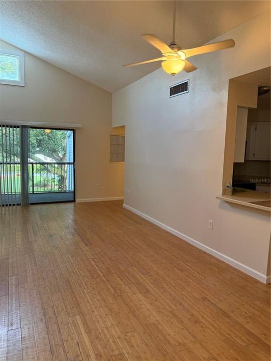 For Rent: $1,600 (2 beds, 2 baths, 820 Square Feet)