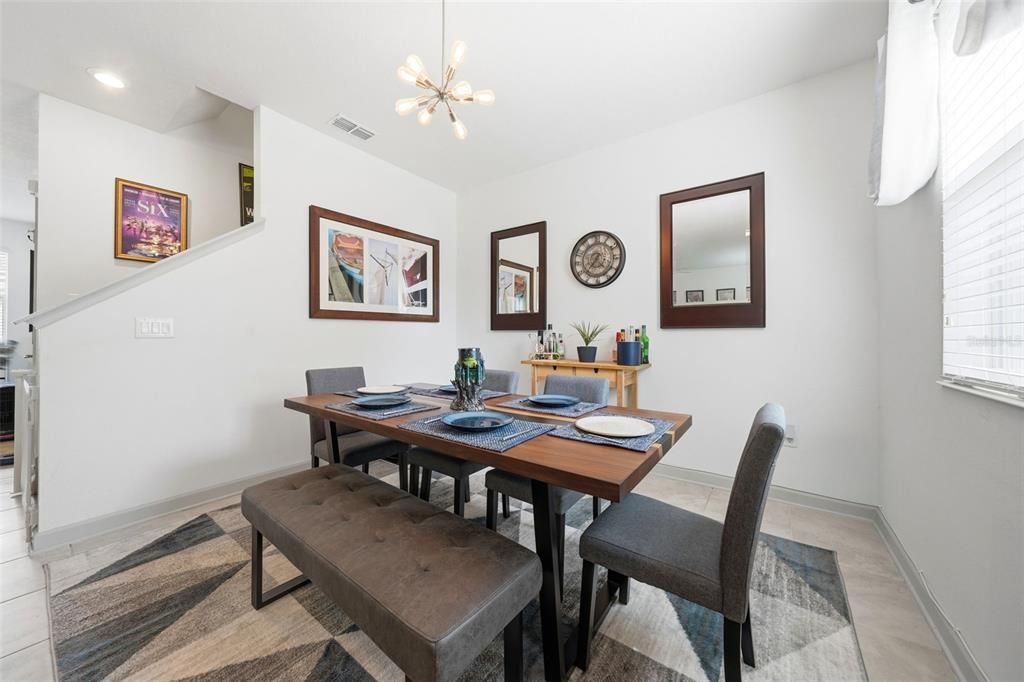 На продажу: $435,000 (3 спален, 2 ванн, 1636 Квадратных фут)
