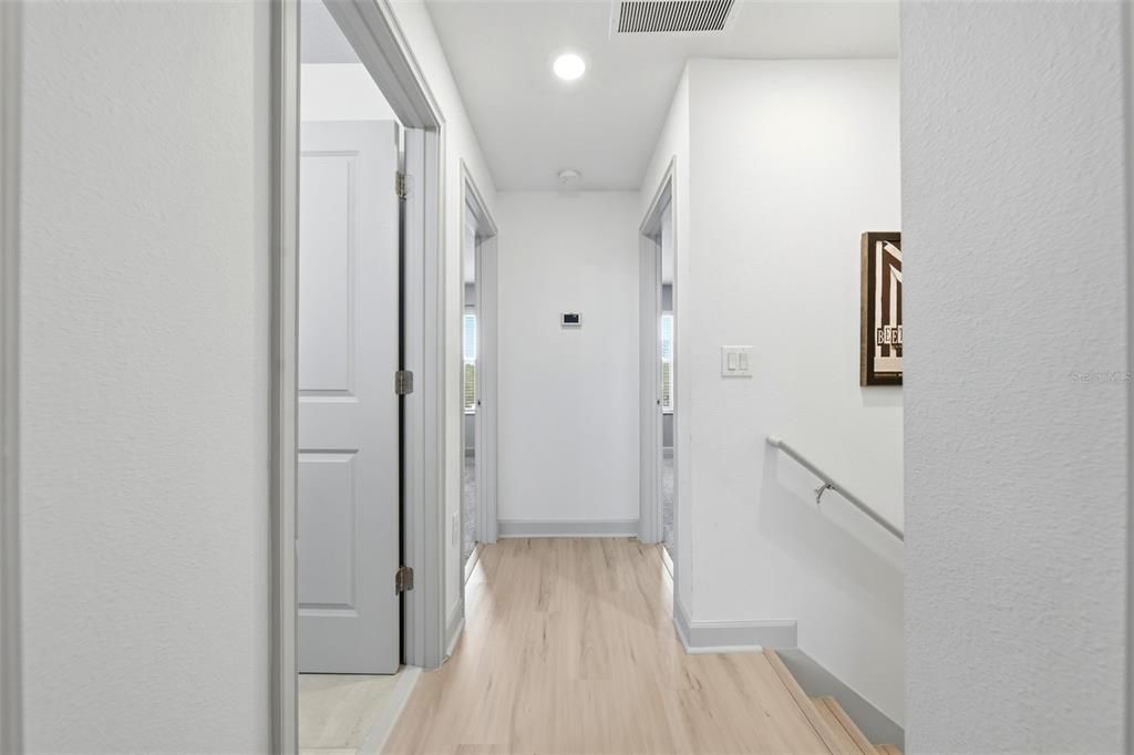 На продажу: $435,000 (3 спален, 2 ванн, 1636 Квадратных фут)