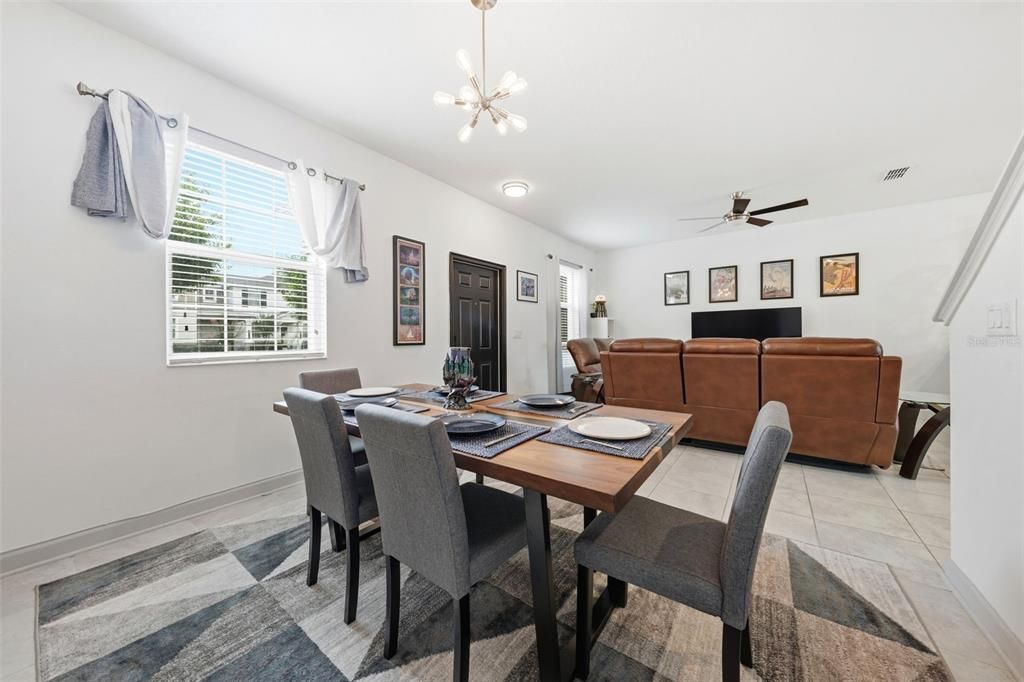 На продажу: $435,000 (3 спален, 2 ванн, 1636 Квадратных фут)