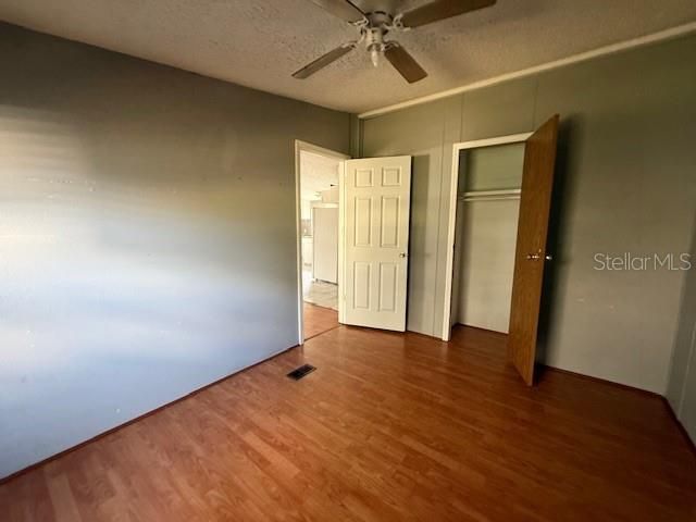 En Venta: $141,000 (3 camas, 2 baños, 936 Pies cuadrados)