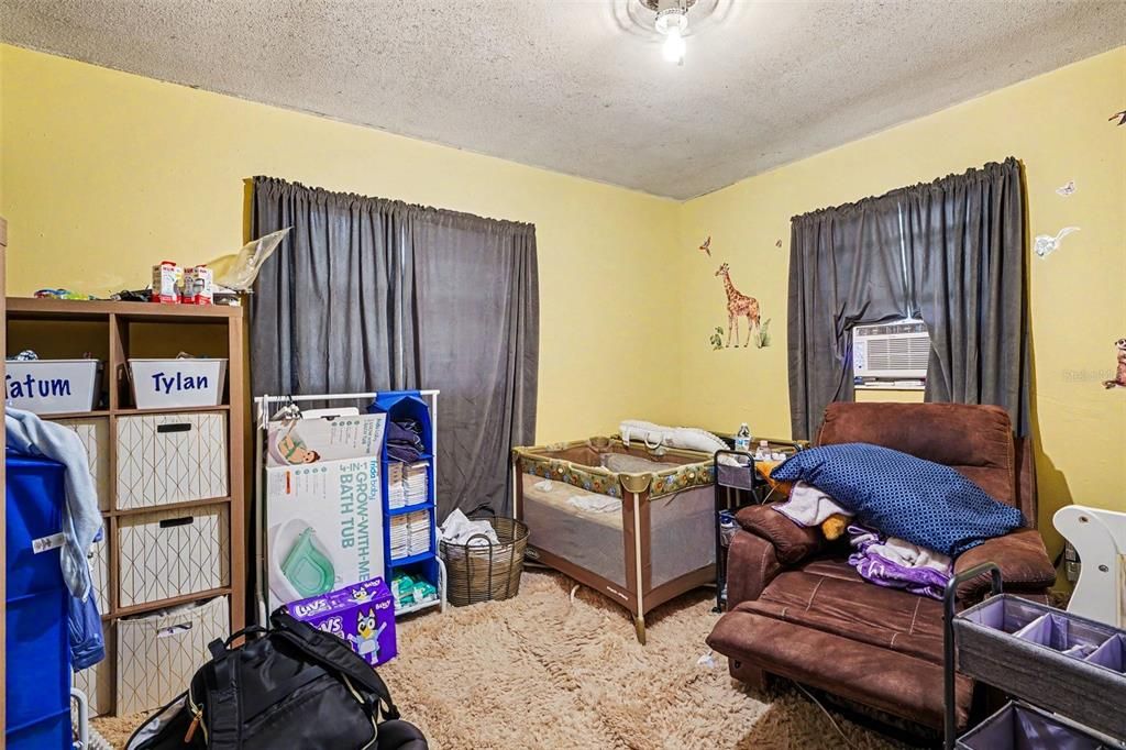 : $175,000 (3 спален, 1 ванн, 1080 Квадратных фут)