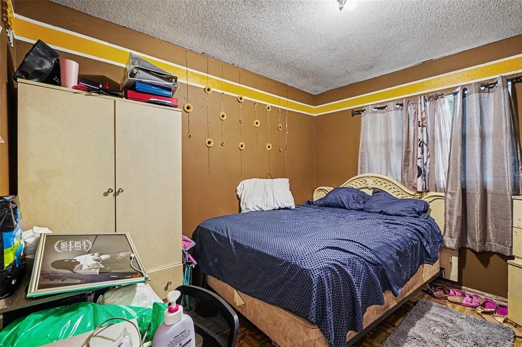 : $175,000 (3 спален, 1 ванн, 1080 Квадратных фут)