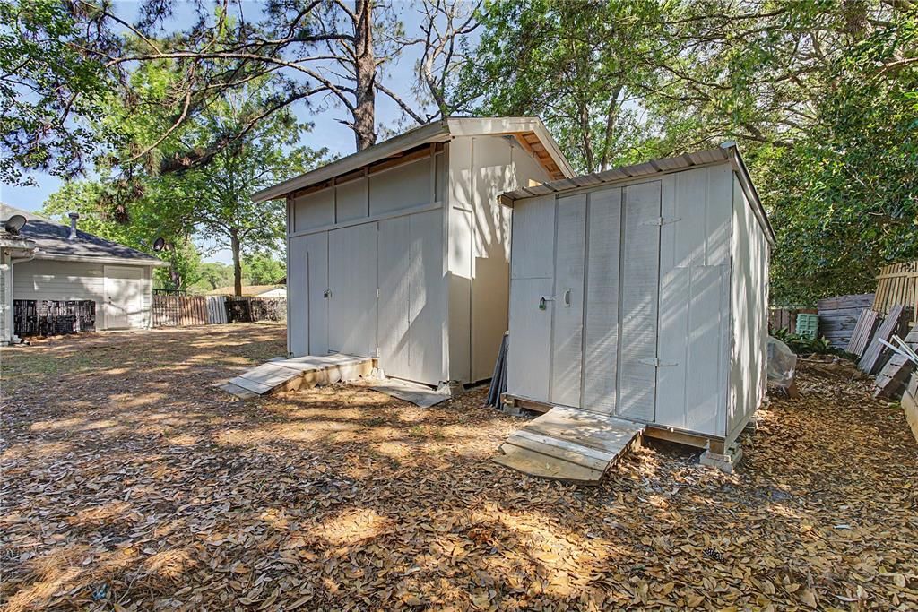 For Sale: $315,000 (3 beds, 2 baths, 1476 Square Feet)