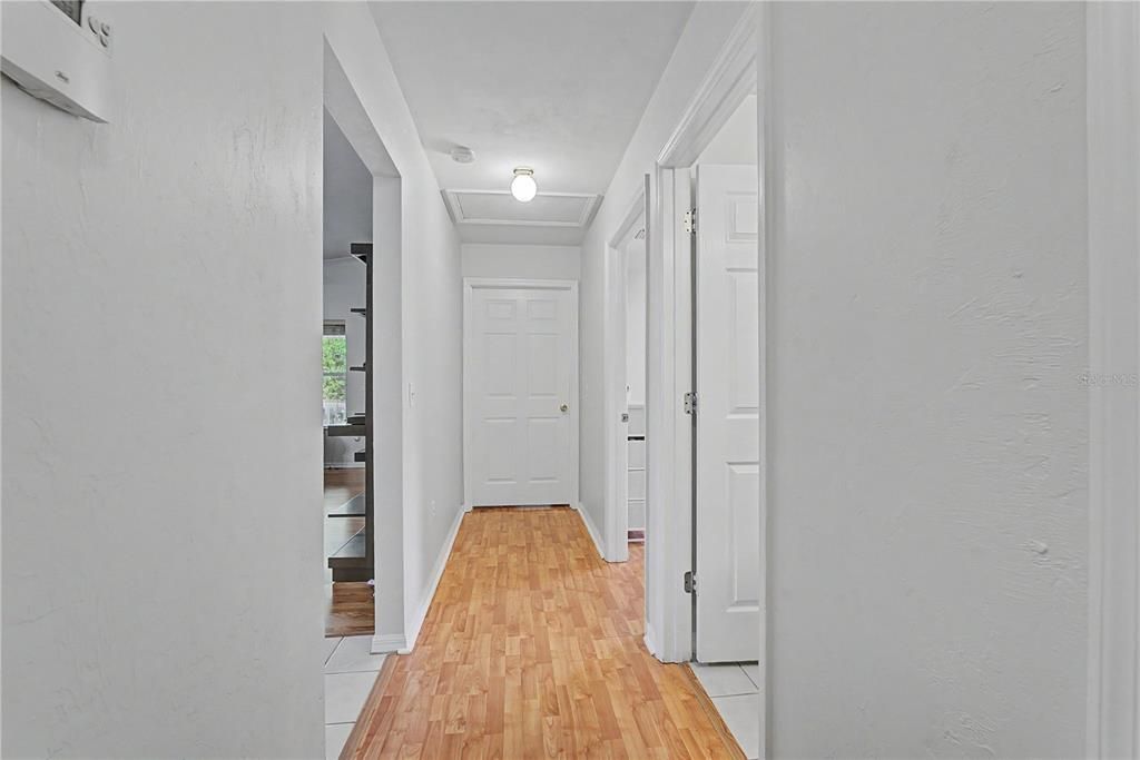 For Sale: $315,000 (3 beds, 2 baths, 1476 Square Feet)