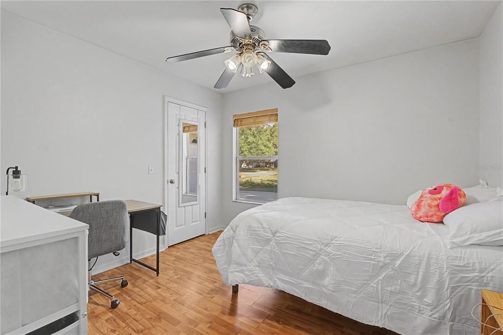 For Sale: $315,000 (3 beds, 2 baths, 1476 Square Feet)