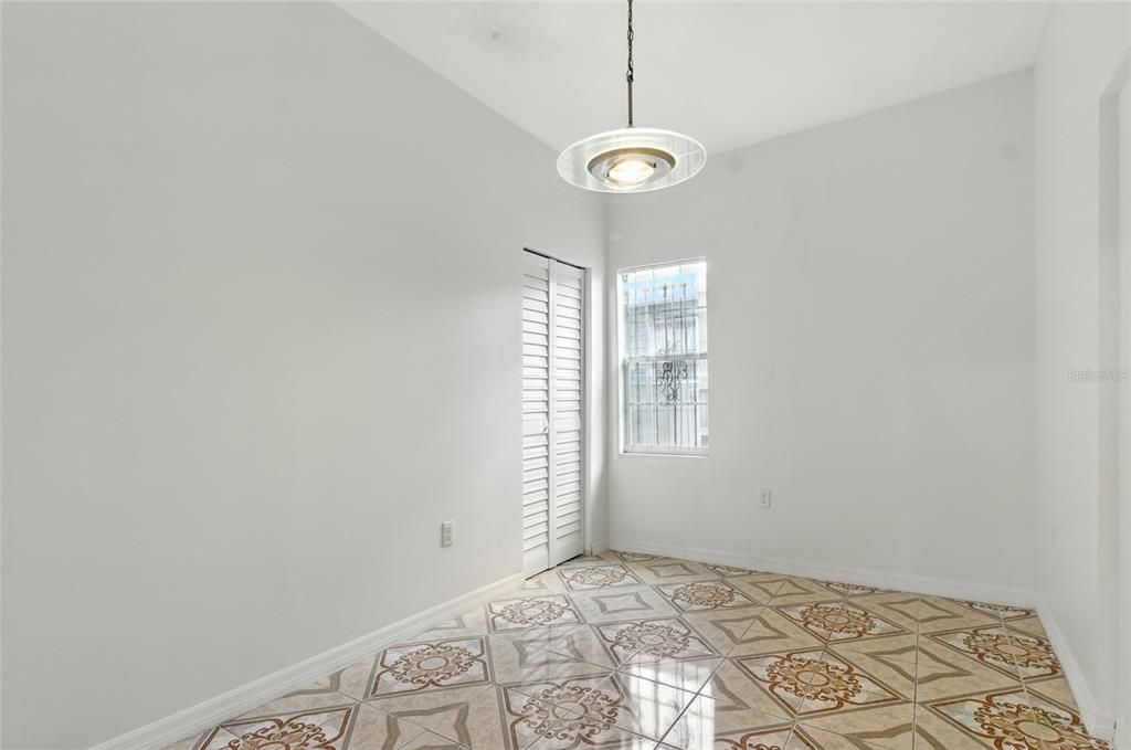 En Venta: $220,000 (3 camas, 1 baños, 1036 Pies cuadrados)
