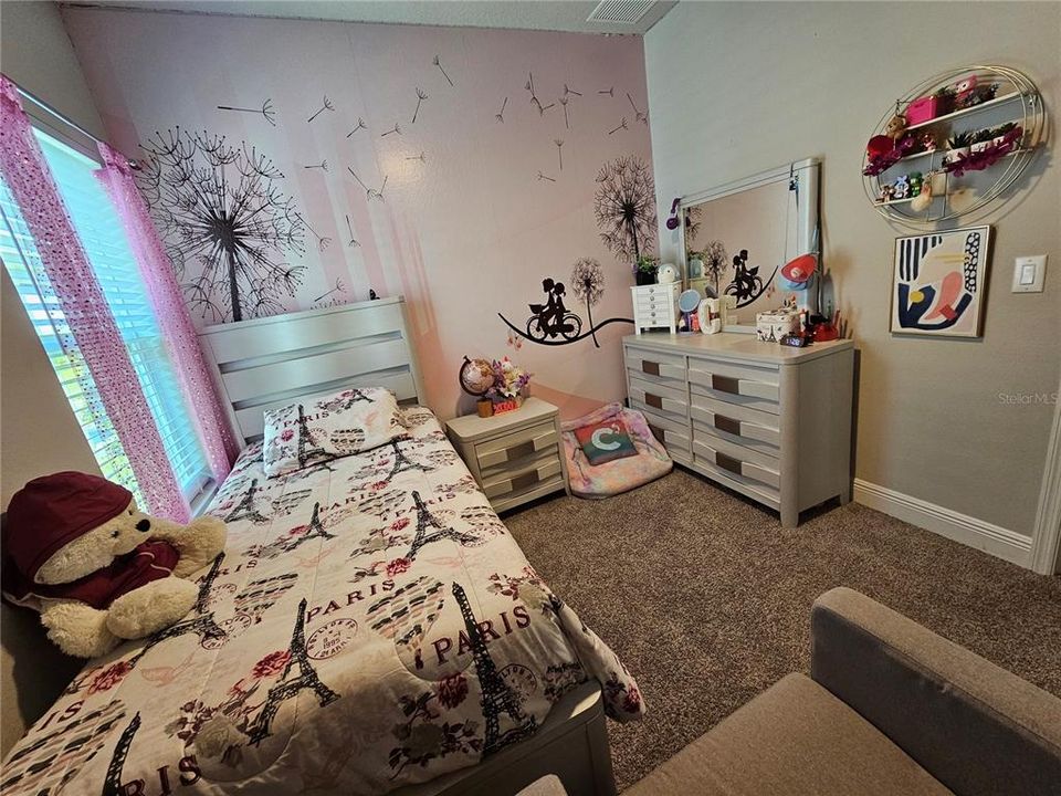 En Renta: $2,750 (3 camas, 2 baños, 1821 Pies cuadrados)