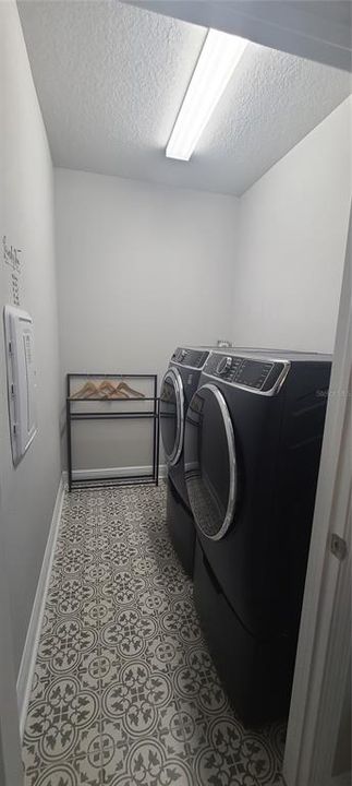 En Renta: $2,750 (3 camas, 2 baños, 1821 Pies cuadrados)