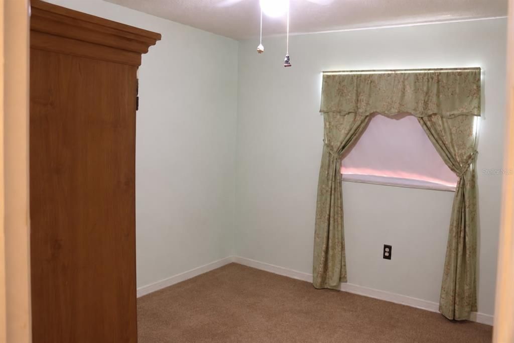 For Sale: $185,000 (3 beds, 1 baths, 1120 Square Feet)