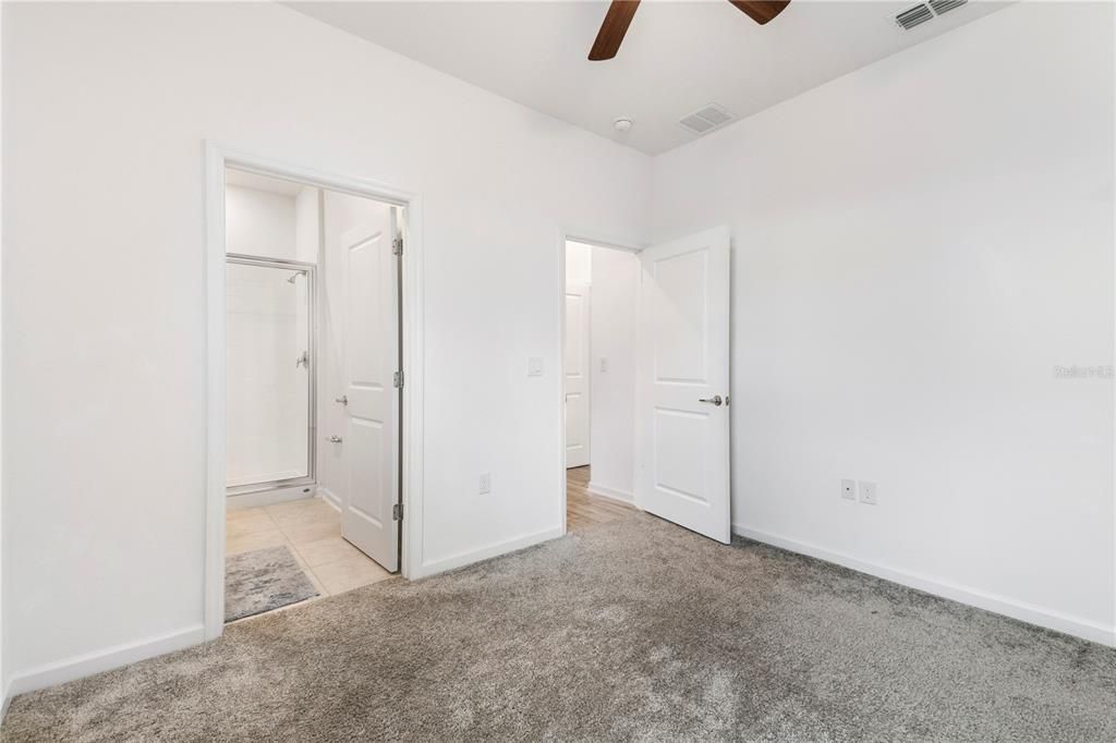 На продажу: $340,000 (4 спален, 3 ванн, 2109 Квадратных фут)