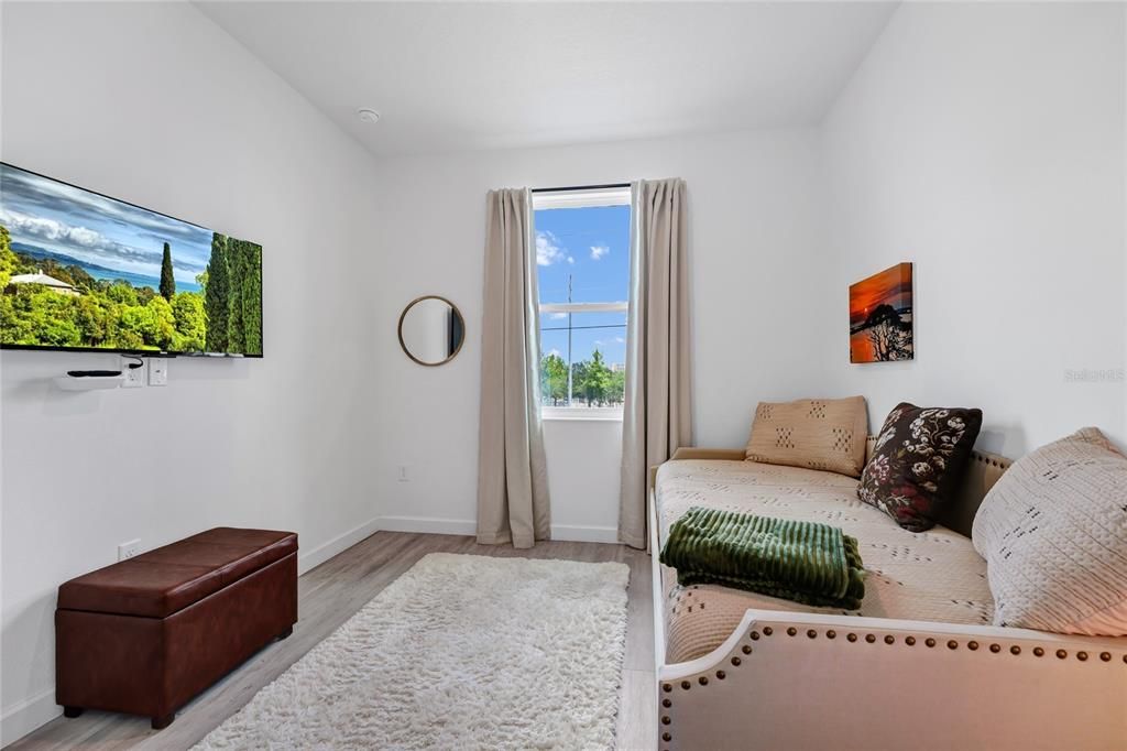 For Sale: $290,000 (3 beds, 2 baths, 1744 Square Feet)