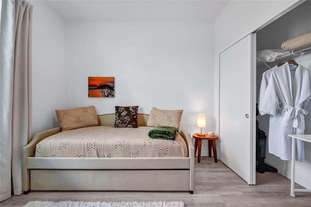 For Sale: $290,000 (3 beds, 2 baths, 1744 Square Feet)