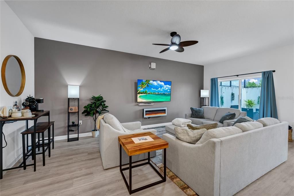 For Sale: $290,000 (3 beds, 2 baths, 1744 Square Feet)