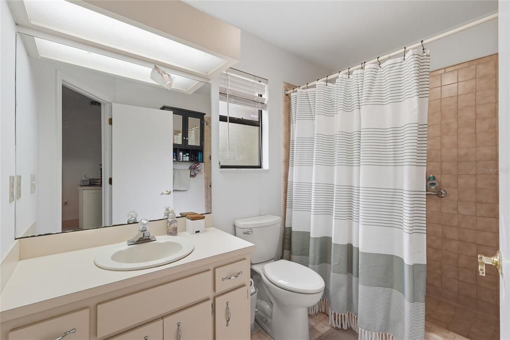 En Venta: $339,000 (3 camas, 2 baños, 1538 Pies cuadrados)