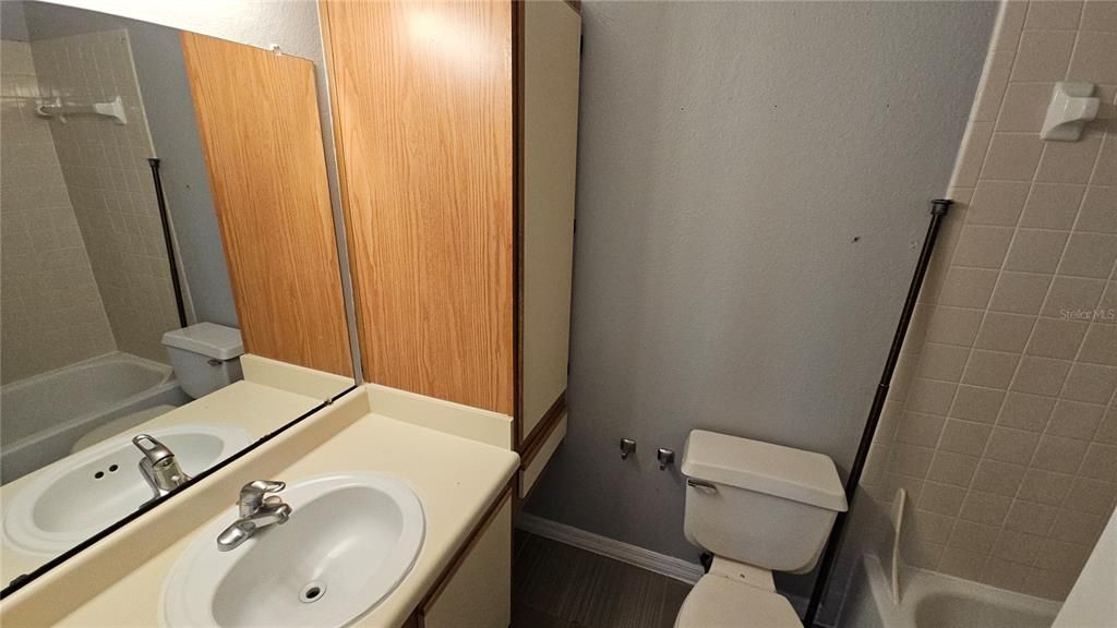En Venta: $138,900 (2 camas, 2 baños, 836 Pies cuadrados)