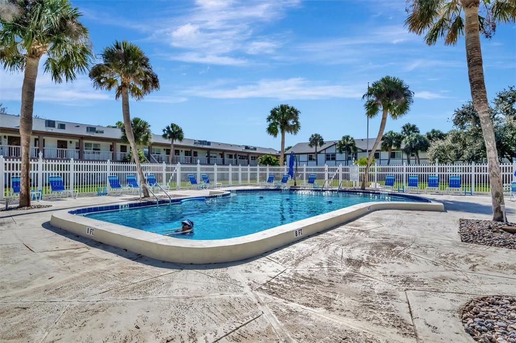 For Rent: $1,500 (1 beds, 1 baths, 640 Square Feet)