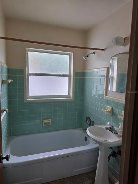 En Venta: $465,000 (3 camas, 2 baños, 1324 Pies cuadrados)