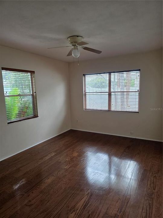 En Venta: $465,000 (3 camas, 2 baños, 1324 Pies cuadrados)