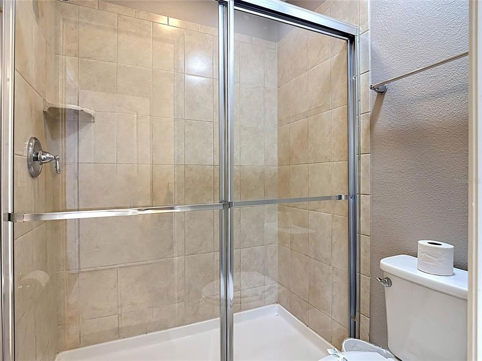 На продажу: $629,000 (8 спален, 6 ванн, 4041 Квадратных фут)
