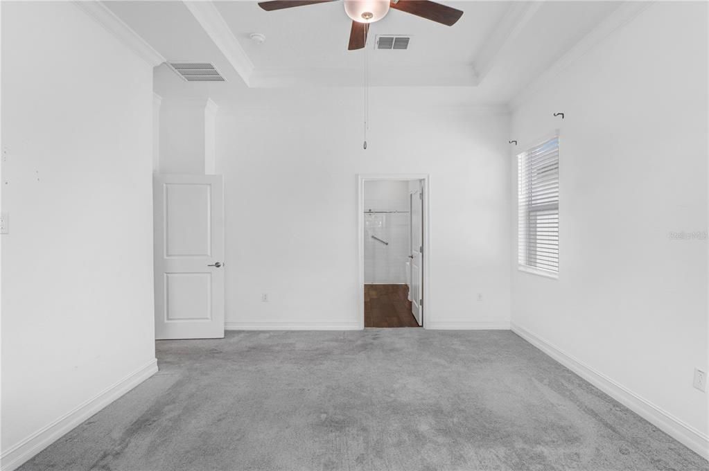 En Venta: $575,000 (4 camas, 3 baños, 2632 Pies cuadrados)