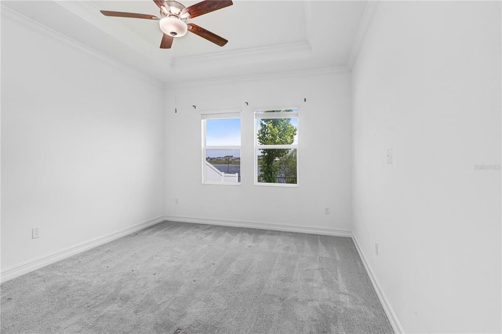 En Venta: $575,000 (4 camas, 3 baños, 2632 Pies cuadrados)