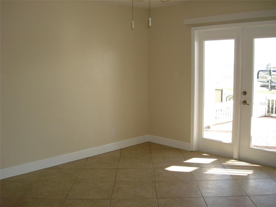 В аренду: $2,950 (2 спален, 1 ванн, 1022 Квадратных фут)