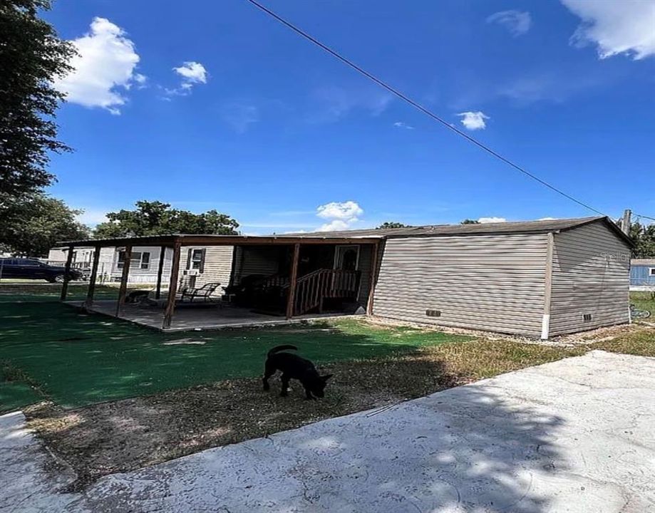 For Sale: $189,000 (2 beds, 2 baths, 896 Square Feet)